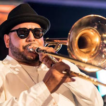 YORDAN MARTINEZ & TRIO TCMS (CUBA)