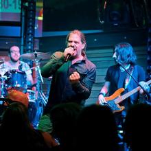 Time machine band