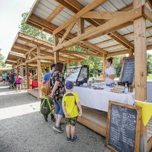 Marché public de Sainte-Catherine-de-la-Jacques-Cartier