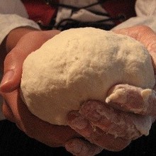 Mettez la main à la pâte!